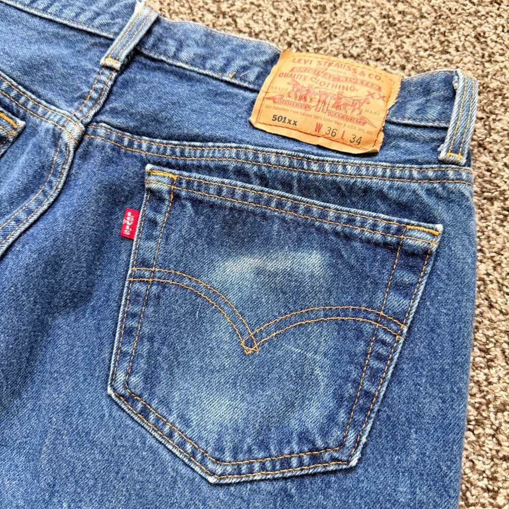 VTG '95 Levi's 501xx Made In USA Button Fly Denim Blue Jeans 32x30